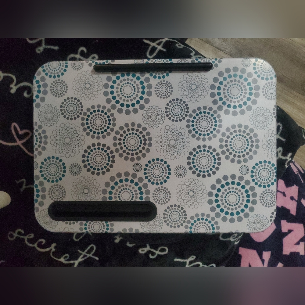 Patterned Lap Desk with Circular Design